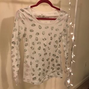 white long sleeve with silver skulls